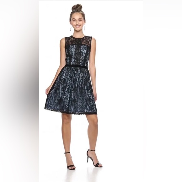 NEW Disney Nutcracker Four Realms Juniors Dress Size M Black Lace Blue Underlay - Picture 6 of 11